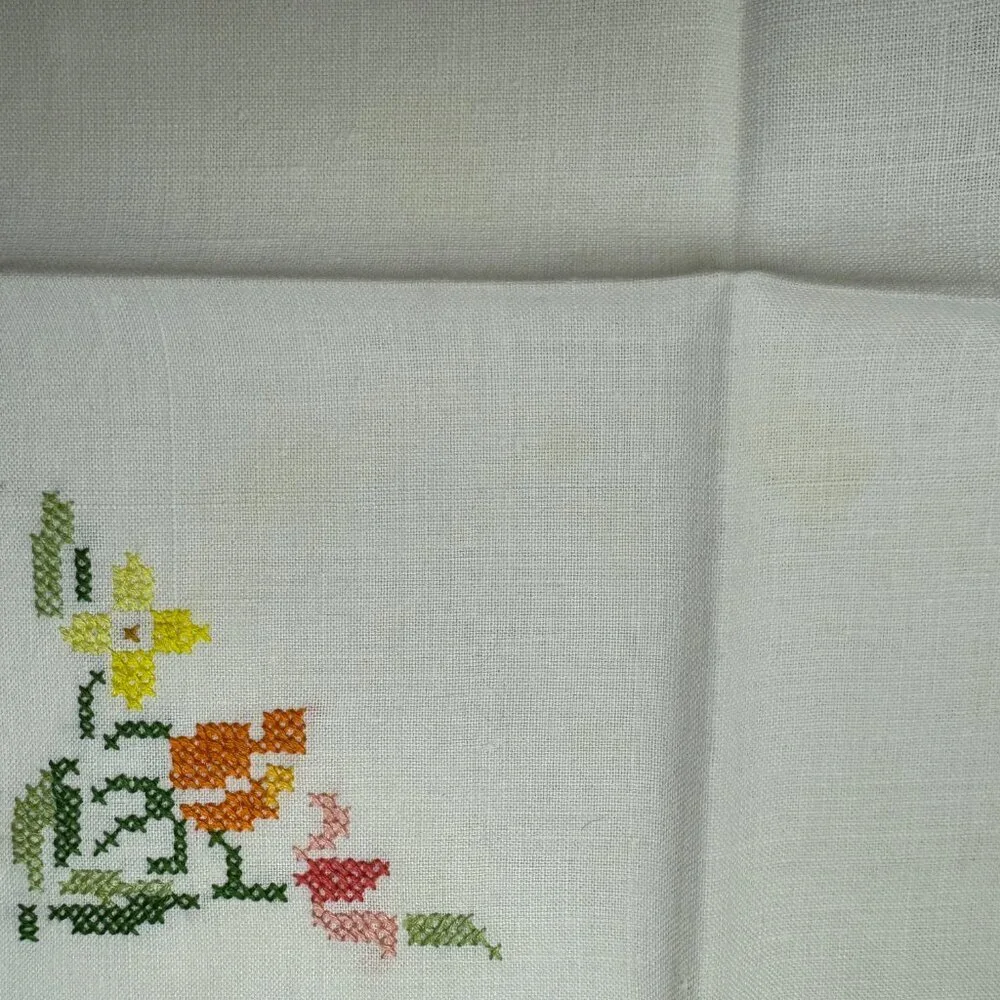 Vintage Embroidery Set 6 napkins serviette Linen 15.5